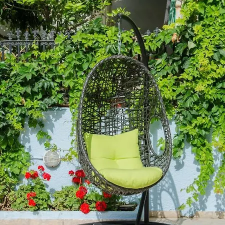 Emilia Aparthotel